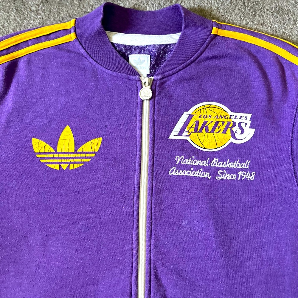 Los Angeles Lakers VINTAGE throwback Track Jacket basketball Men’s SIZE: SMALL